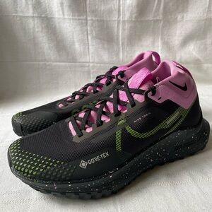 Nike React Pegasus 4 Trail GTX Black Magenta Shoes Women's Size 8.5 FN7102-010